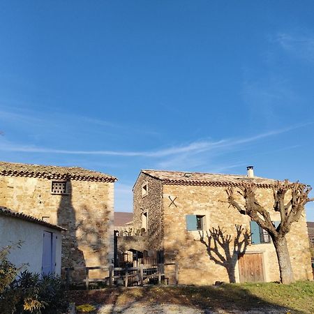 Gite A La Ferme Ongles Exterior foto
